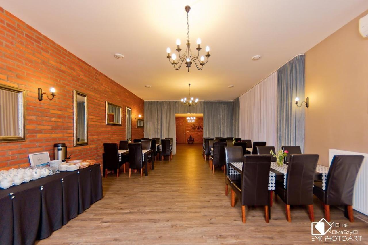 Hotel Stary Mlyn Świdnica Exterior foto